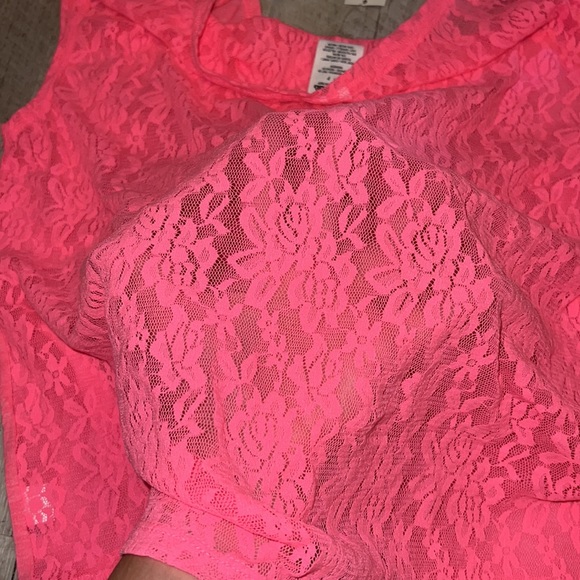 NEW Victoria’s Secret PINK top - Picture 4 of 4